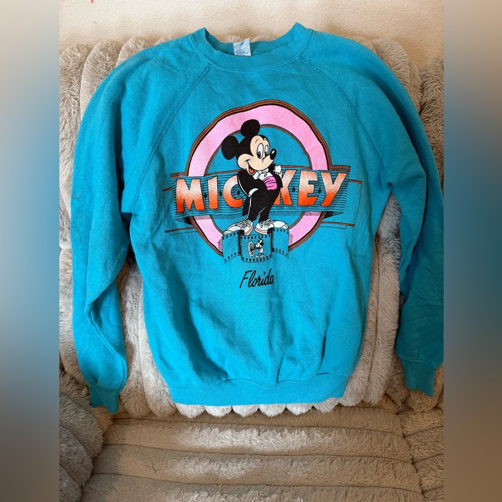 Vintage Mickey Mouse Sweatshirt